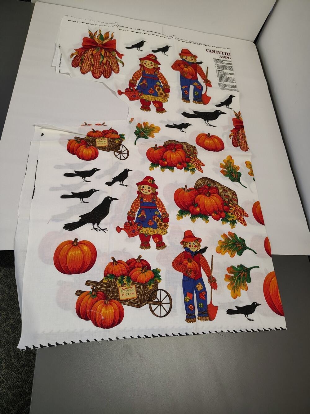Cranston Print Works Country Autumn Appliques Fabric Panel by V.I.P. Halloween